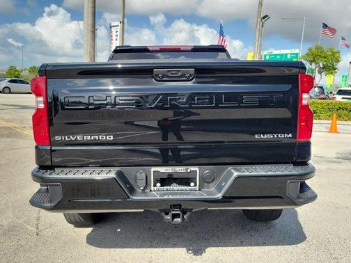 2022 Chevrolet Silverado 1500 Custom
