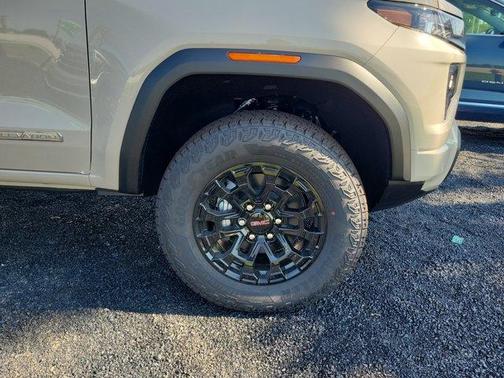 Dune 2026 GMC Canyon Elevation