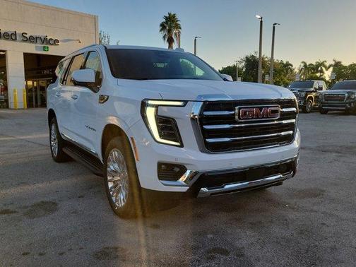 2025 GMC Yukon Elevation
