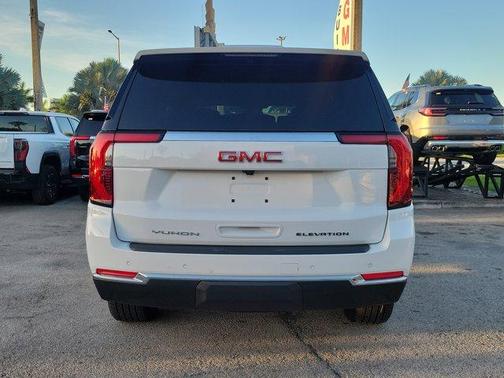 2025 GMC Yukon Elevation