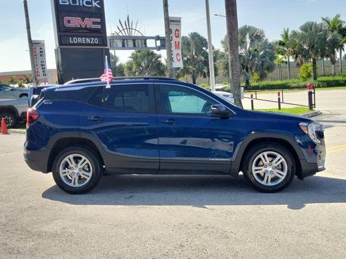 2023 GMC Terrain SLE