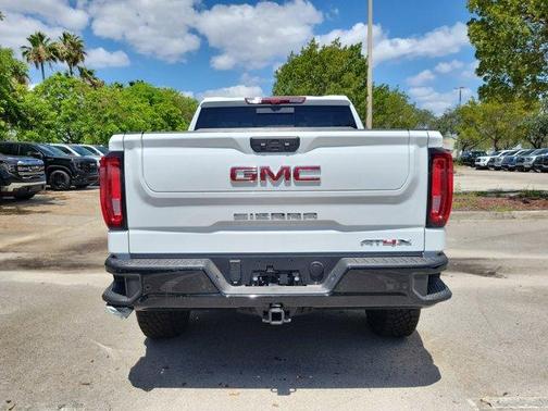2025 GMC Sierra 1500 AT4X