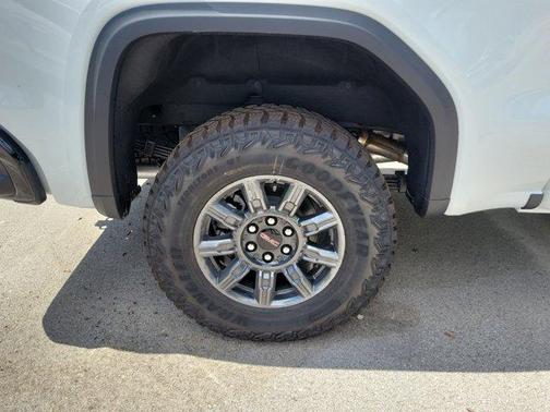 2025 GMC Sierra 1500 AT4X