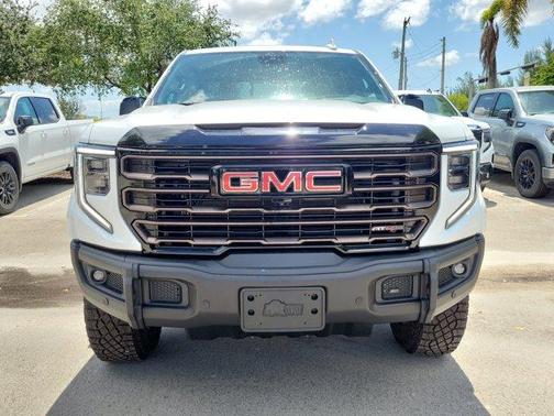 2025 GMC Sierra 1500 AT4X