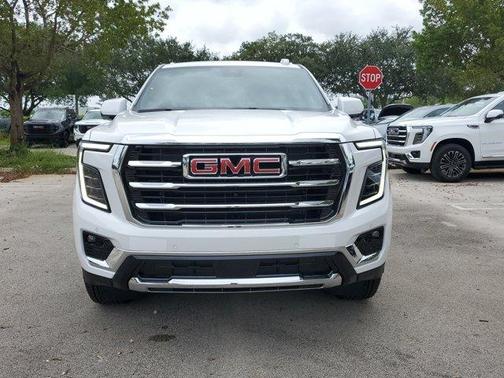 2025 GMC Yukon Elevation