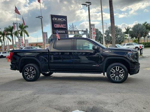 2023 GMC Sierra 1500 AT4