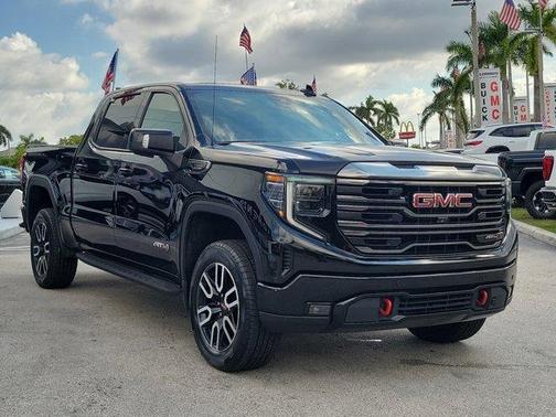 2023 GMC Sierra 1500 AT4