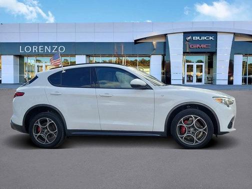 2022 Alfa Romeo Stelvio Ti