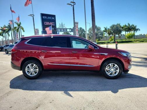 2021 Buick Enclave Essence