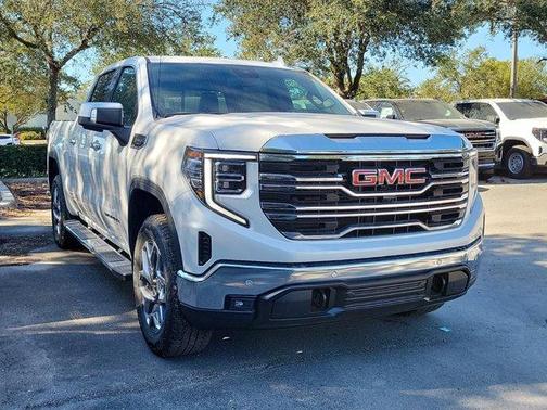 2025 GMC Sierra 1500 SLT