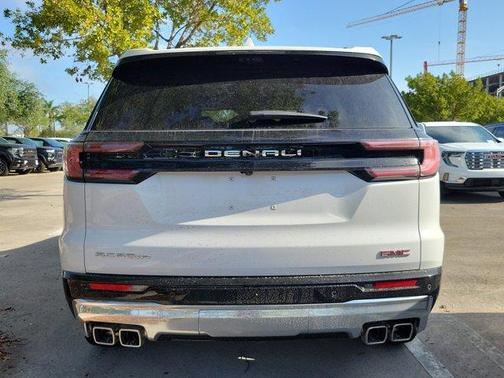 2025 GMC Acadia Denali