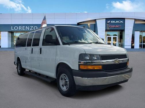 2020 Chevrolet Express 3500 LT