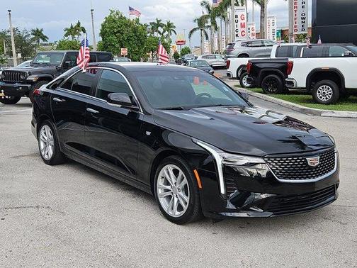 2025 Cadillac CT4 Luxury