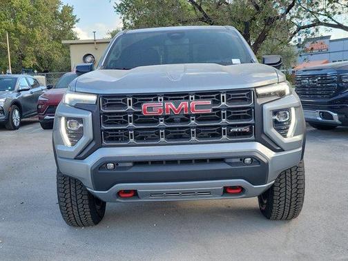 2025 GMC Canyon AT4