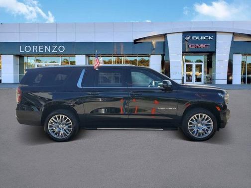 2023 Chevrolet Suburban LT