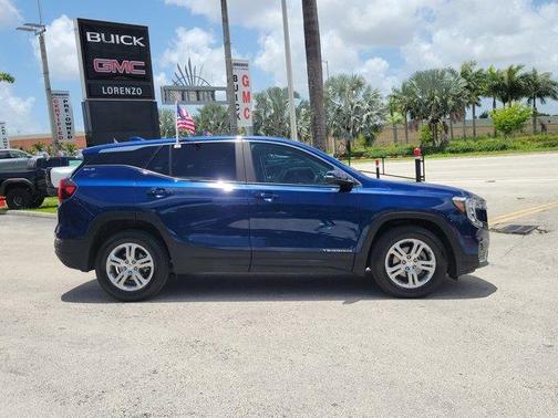2022 GMC Terrain SLE