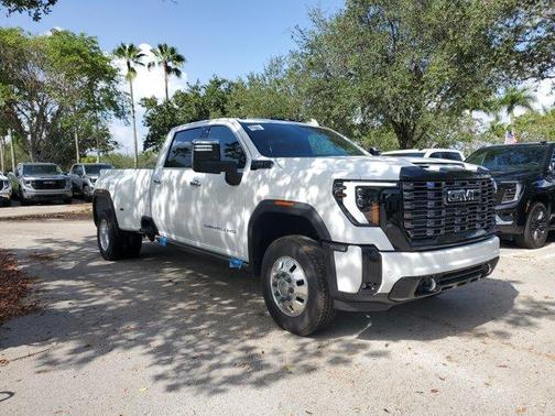 2025 GMC Sierra 3500 Denali Ultimate