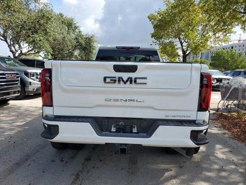 2025 GMC Sierra 3500 Denali Ultimate