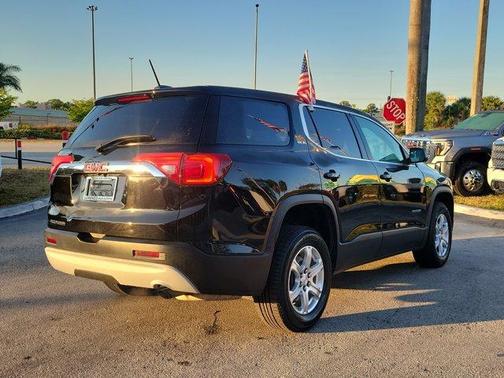 2019 GMC Acadia SLE-1