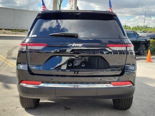 2024 Jeep Grand Cherokee 4xe Base