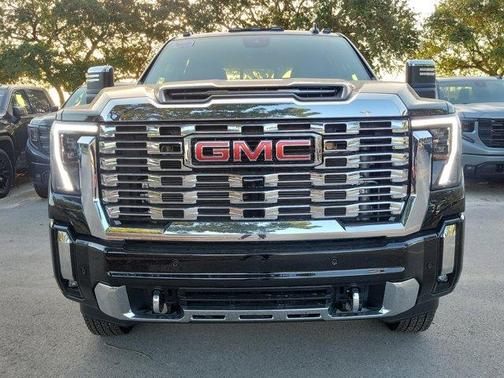 2025 GMC Sierra 3500 Denali