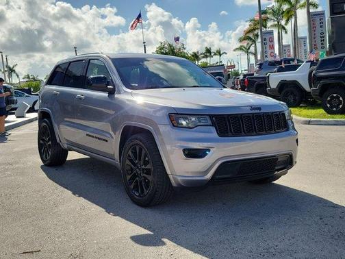 2017 Jeep Grand Cherokee Altitude