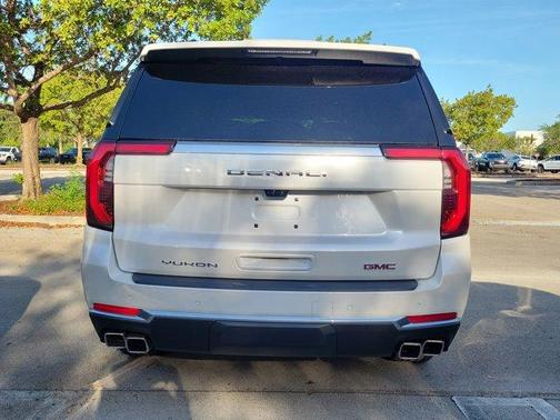 2025 GMC Yukon XL Denali