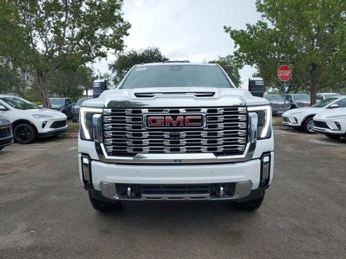 2025 GMC Sierra 2500 Denali