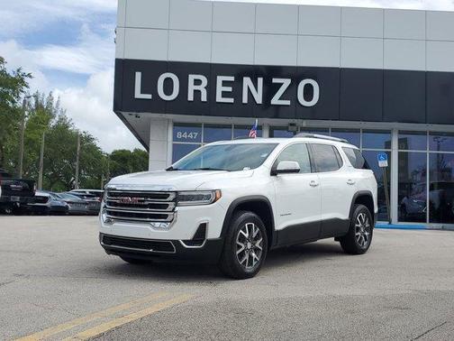 2022 GMC Acadia SLE