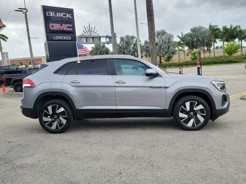 2024 Volkswagen Atlas Cross Sport 2.0T SE w/Technology
