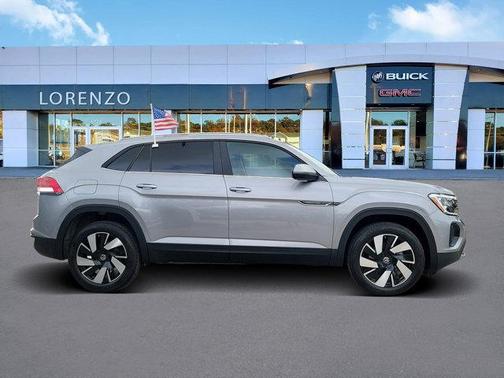 2024 Volkswagen Atlas Cross Sport 2.0T SE w/Technology