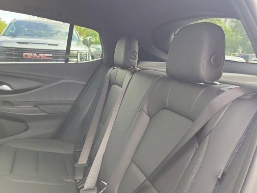 Moonstone Gray Metallic 2026 Buick Envista Sport Touring