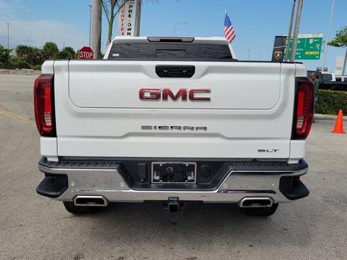 Summit White 2024 GMC Sierra 1500 SLT