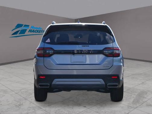 2025 Honda Pilot Touring 8-Passenger