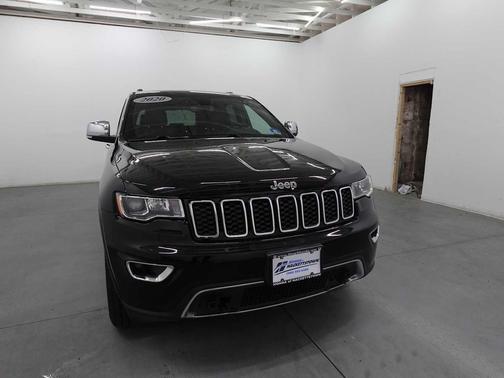 Diamond Black Crystal Pearlcoat 2020 Jeep Grand Cherokee Limited