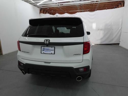 Platinum White Pearl 2023 Honda Passport AWD EX-L