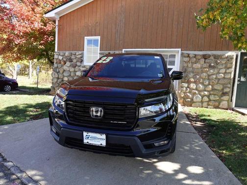 2023 Honda Ridgeline Black