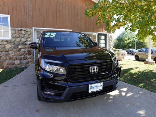 2023 Honda Ridgeline Black