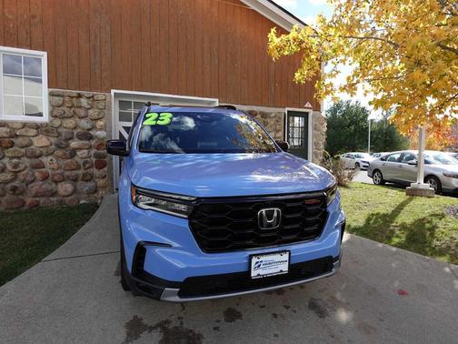 2023 Honda Pilot AWD TrailSport