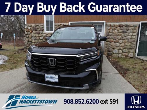 2025 Honda Pilot Touring 8-Passenger