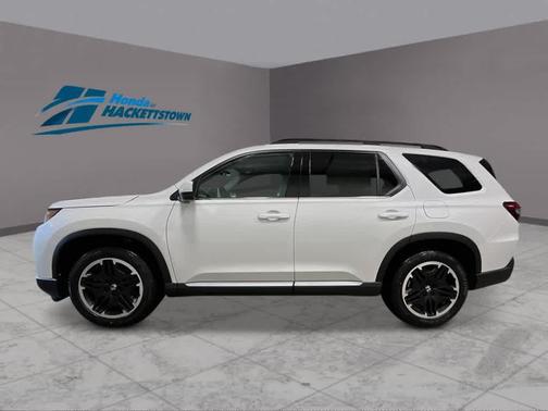 Platinum White Pearl 2026 Honda Pilot Touring 8-Passenger