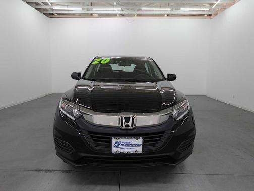 Crystal Black Pearl 2020 Honda HR-V LX