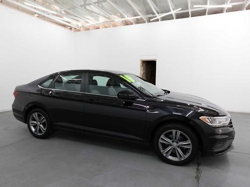 2019 Volkswagen Jetta 1.4T R-Line