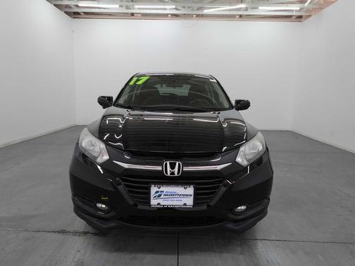Crystal Black Pearl 2017 Honda HR-V EX