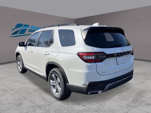Platinum White Pearl 2026 Honda Pilot EX-L