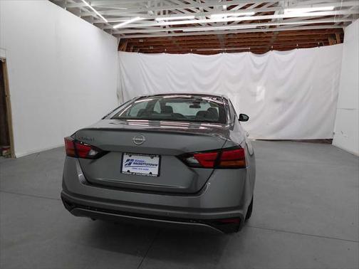 2023 Nissan Altima S FWD