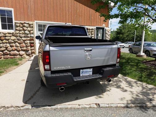 Lunar Silver Metallic 2023 Honda Ridgeline RTL