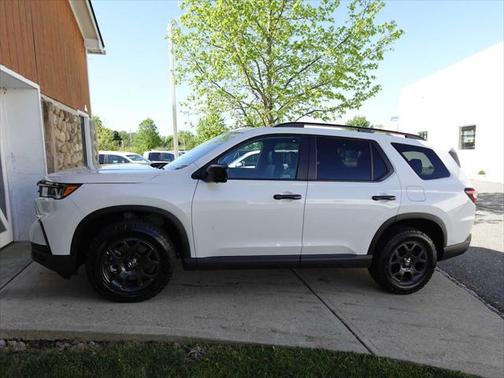2025 Honda Pilot TrailSport