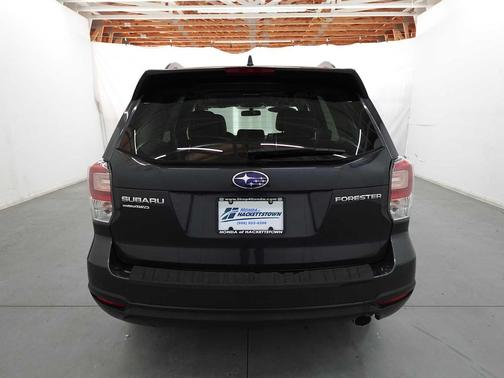 Dark Gray Metallic 2018 Subaru Forester 2.5i Limited