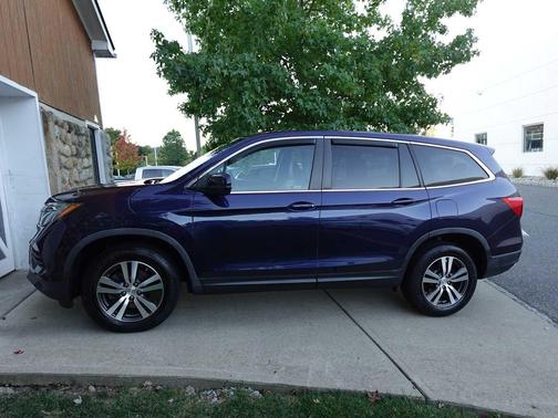 2018 Honda Pilot EX
